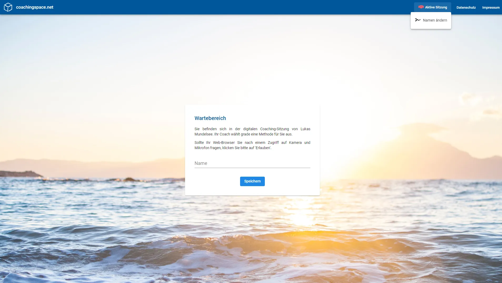 From now on, clients are asked for their name in the waiting area. Entering it is voluntary. Anyone who forgets can click "Active session" at the top right and enter their name there afterwards.